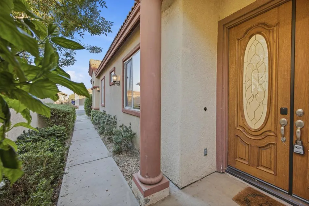 48423 Hepburn Drive Indio, CA 92201