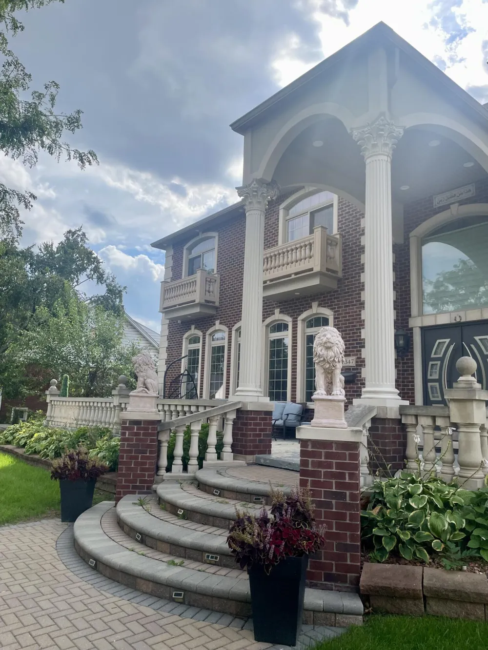 7347 Anthony Street Dearborn City, MI 48126