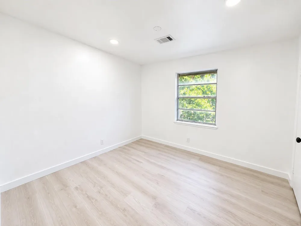 10807 Safeguard Street Houston, TX 77047