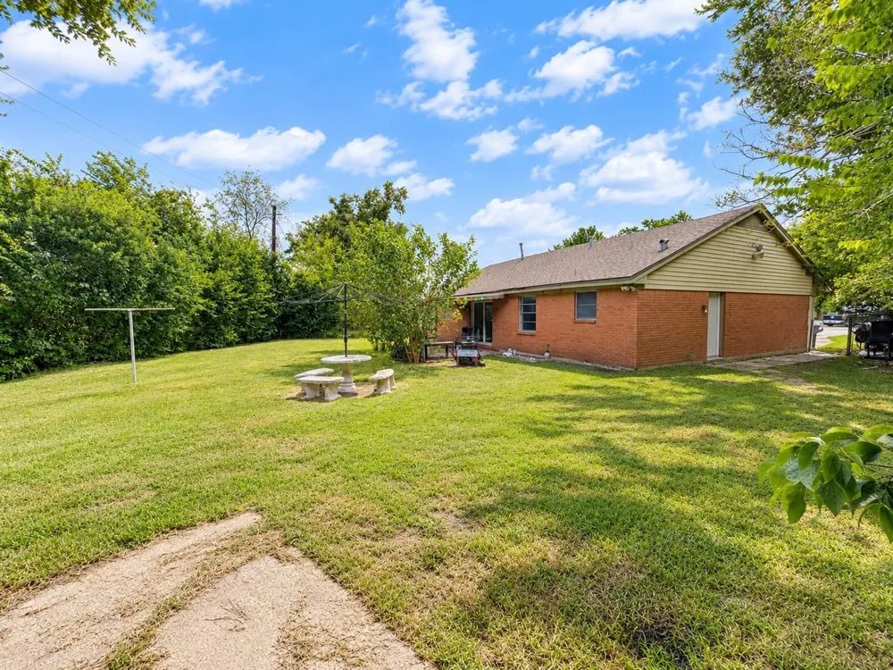 10807 Safeguard Street Houston, TX 77047