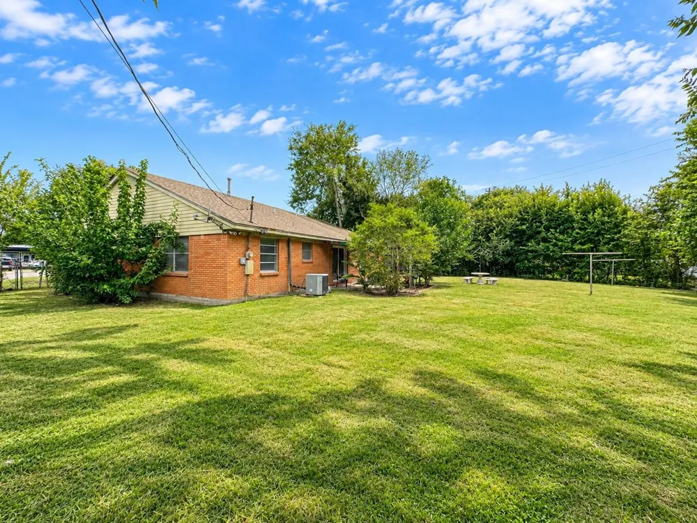 10807 Safeguard Street Houston, TX 77047