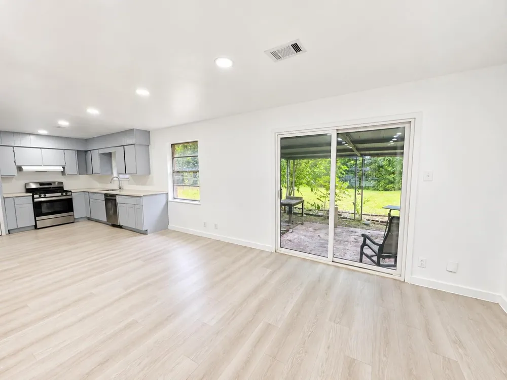 10807 Safeguard Street Houston, TX 77047