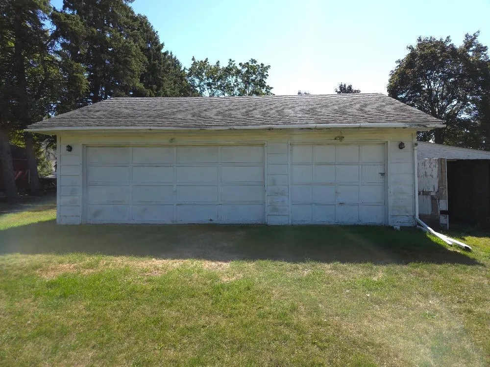495 Vadnais Road Vadnais Heights, MN 55127