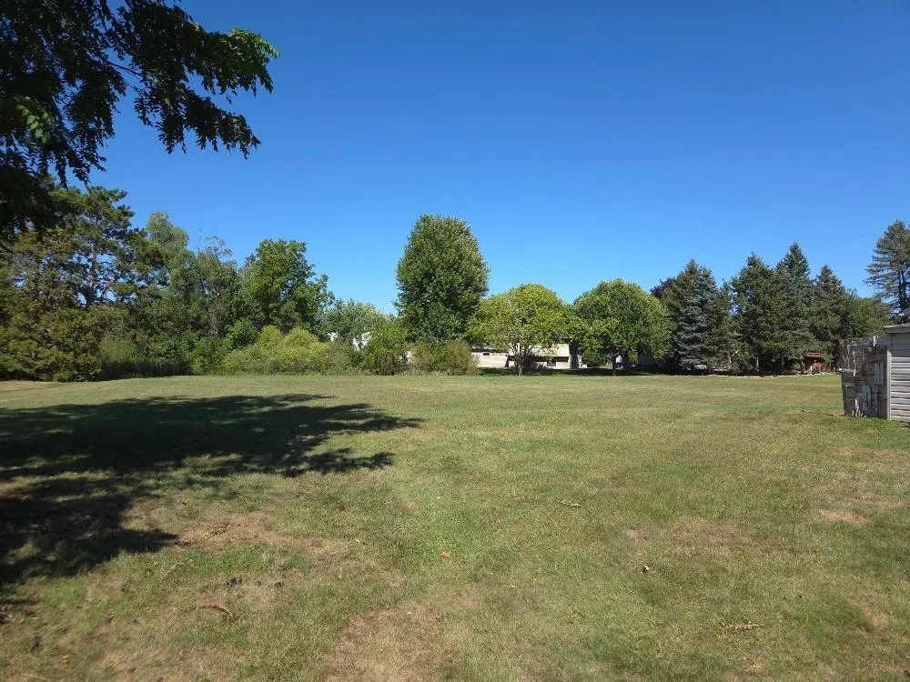 495 Vadnais Road Vadnais Heights, MN 55127