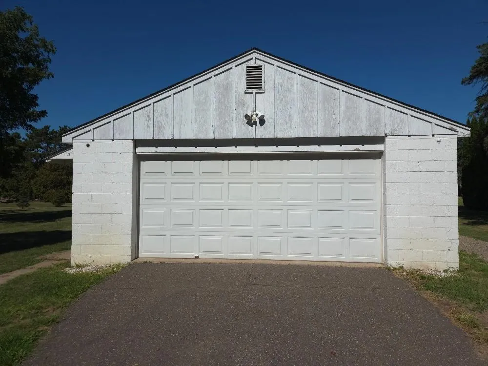 495 Vadnais Road Vadnais Heights, MN 55127