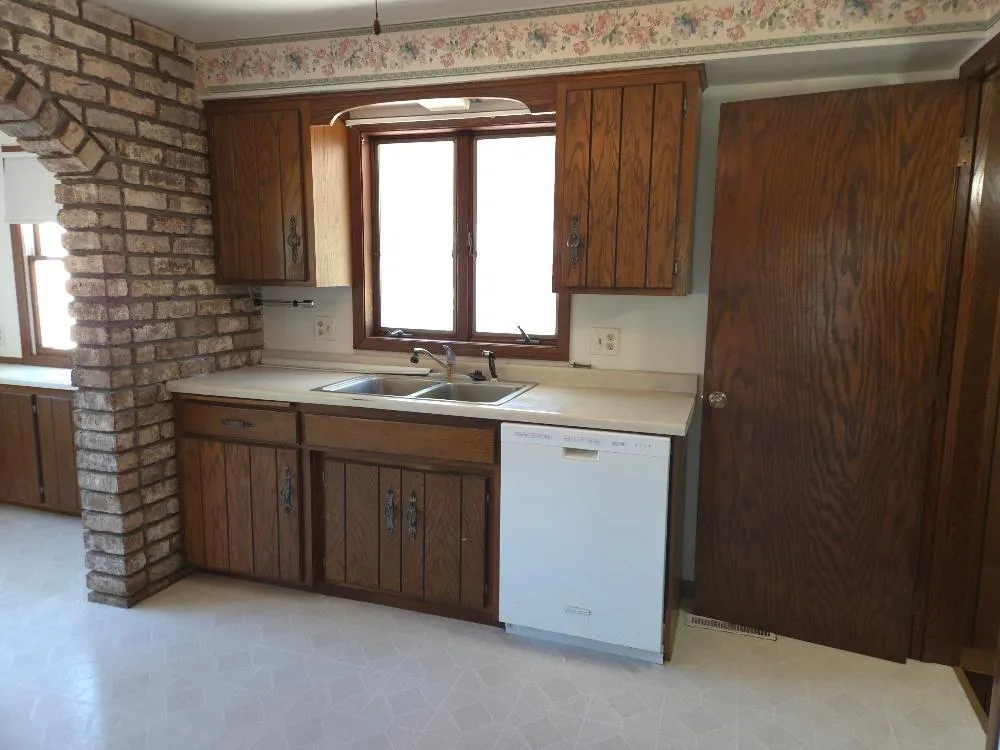 495 Vadnais Road Vadnais Heights, MN 55127