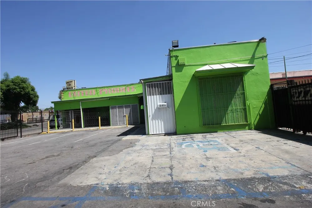 222 E Manchester Los Angeles, CA 90003