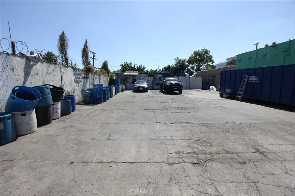 222 E Manchester Los Angeles, CA 90003