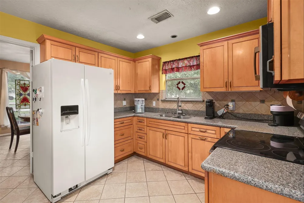 15826 Cavendish Drive Houston, TX 77059