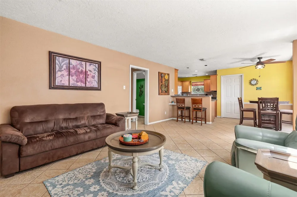 15826 Cavendish Drive Houston, TX 77059