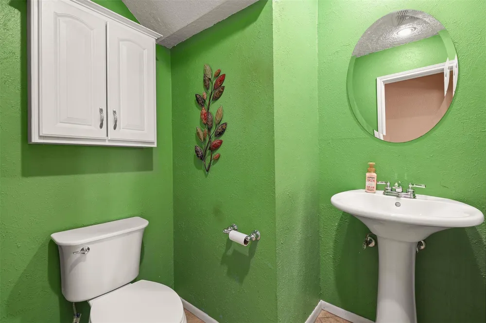 15826 Cavendish Drive Houston, TX 77059