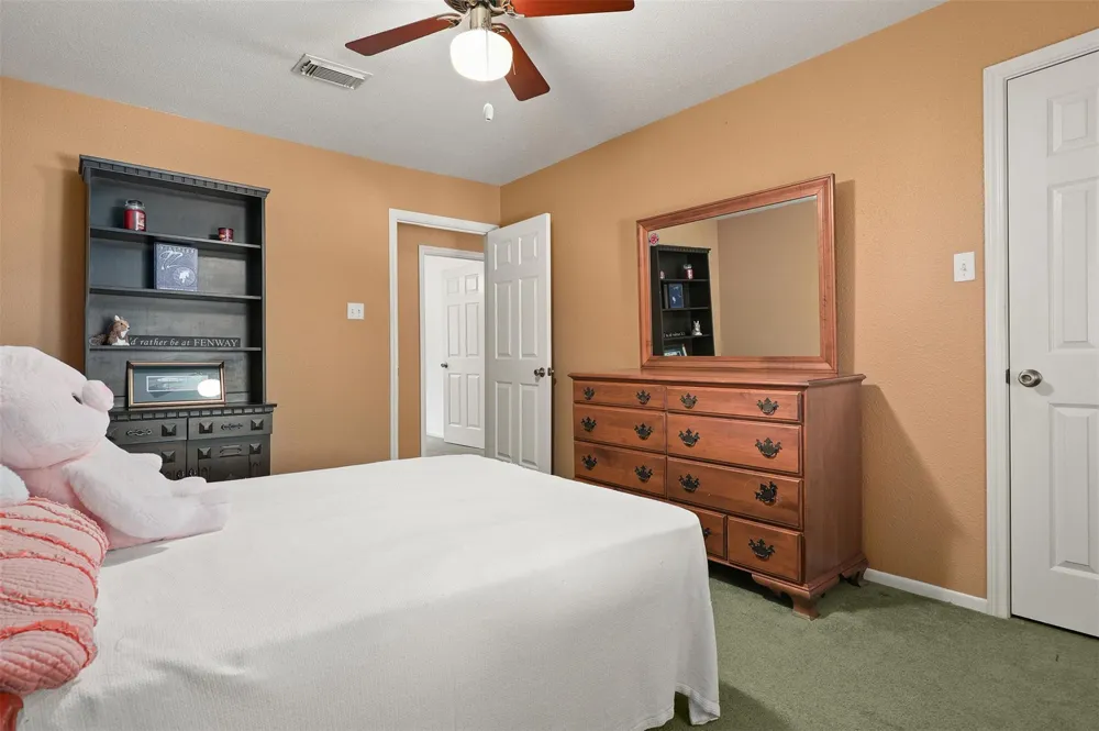 15826 Cavendish Drive Houston, TX 77059
