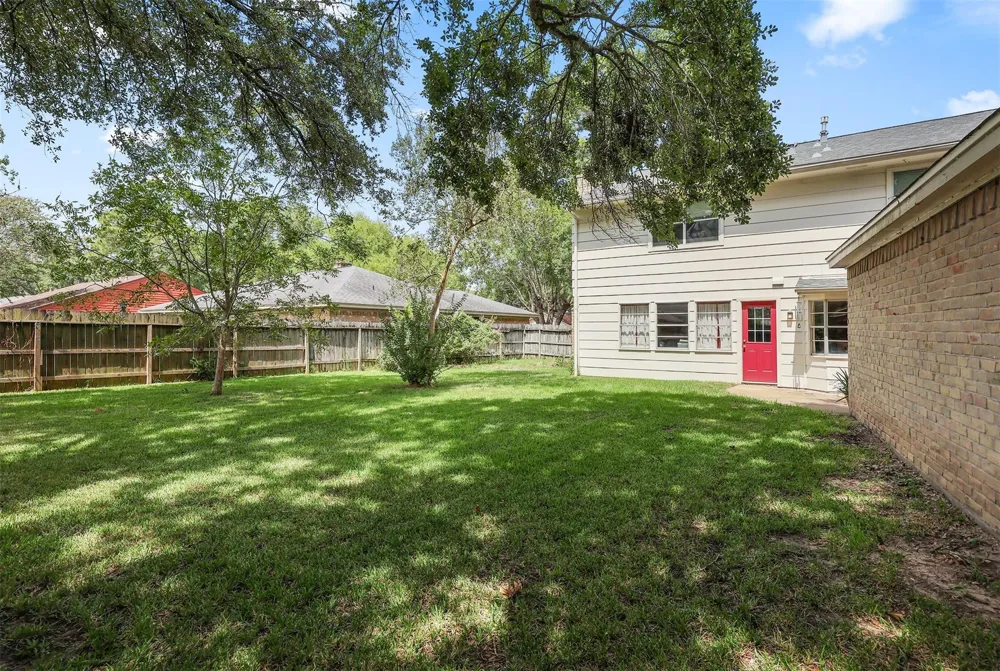 15826 Cavendish Drive Houston, TX 77059
