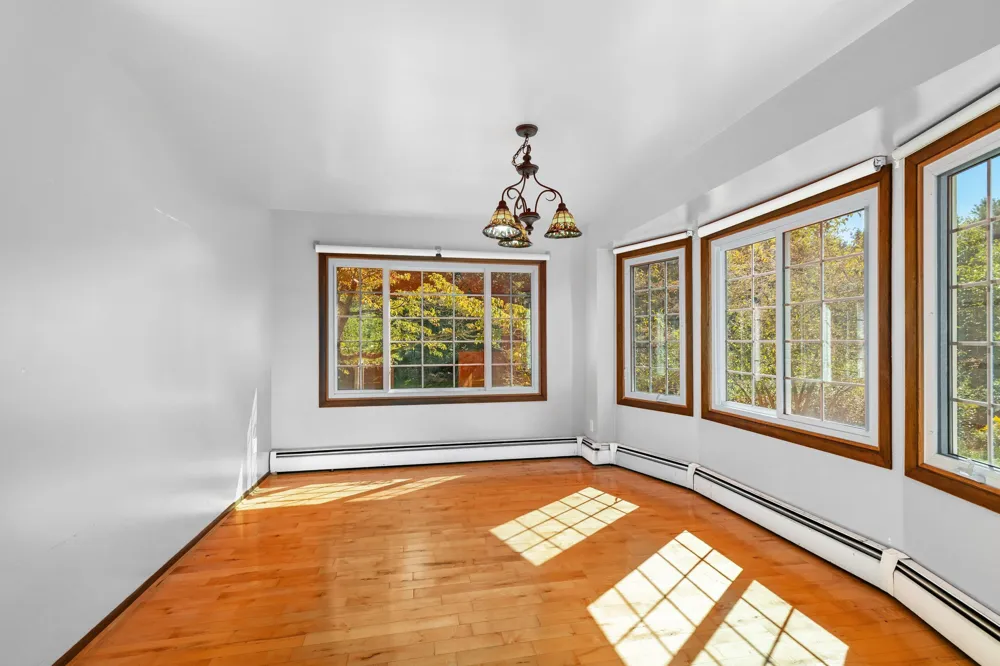 8580 Young Avenue NE Rockford, MI 49341