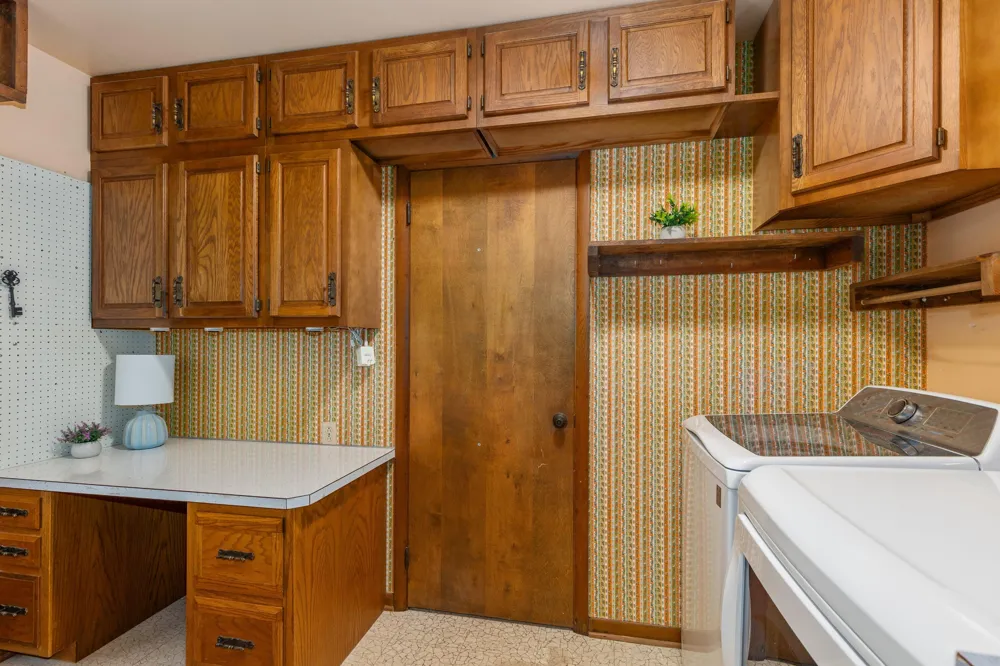 8580 Young Avenue NE Rockford, MI 49341