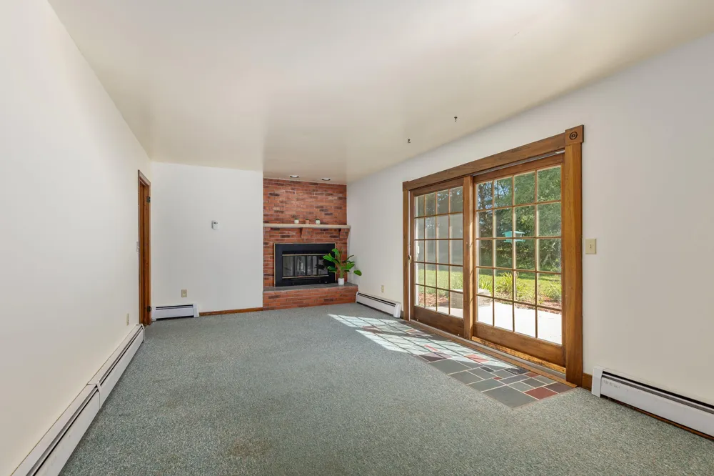 8580 Young Avenue NE Rockford, MI 49341