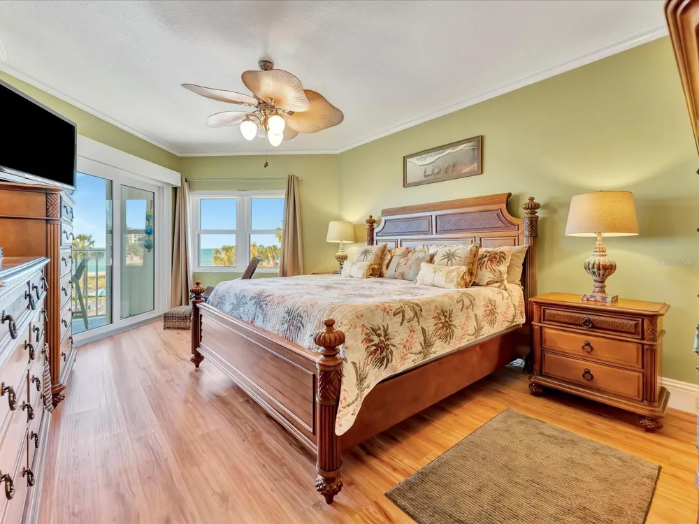 1582 GULF BOULEVARD #1203 Clearwater, FL 33767