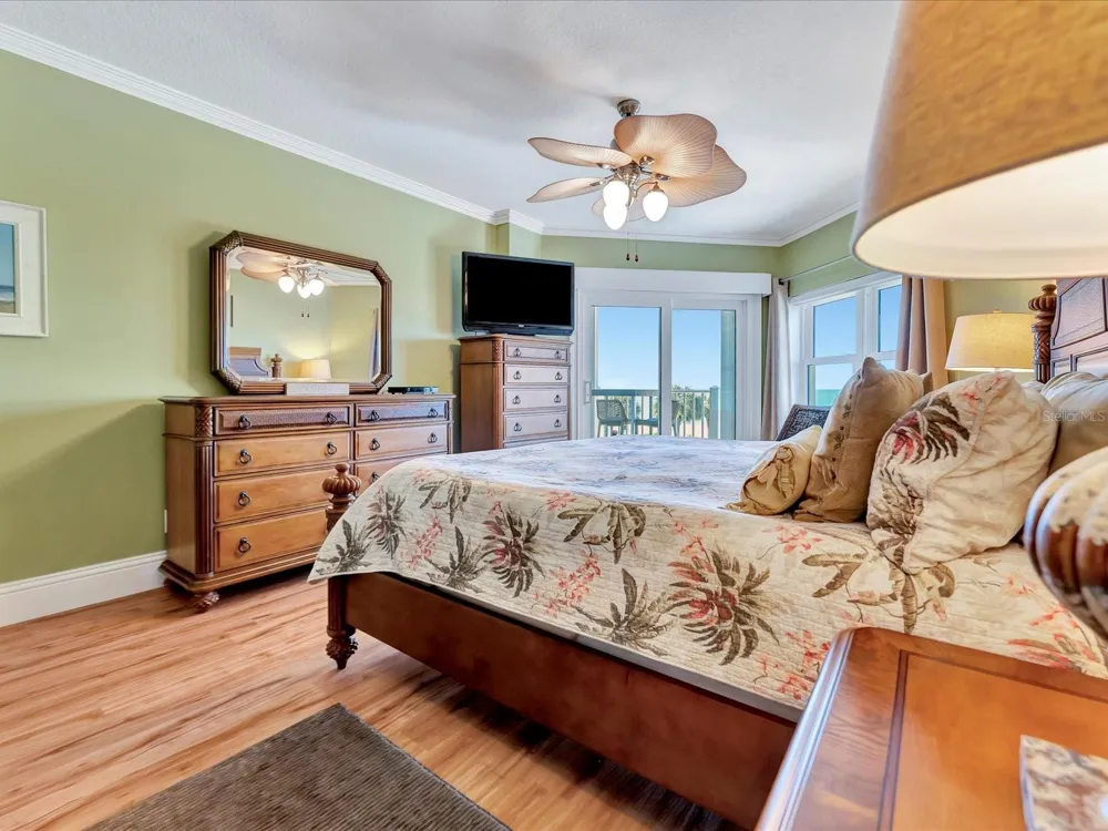1582 GULF BOULEVARD #1203 Clearwater, FL 33767