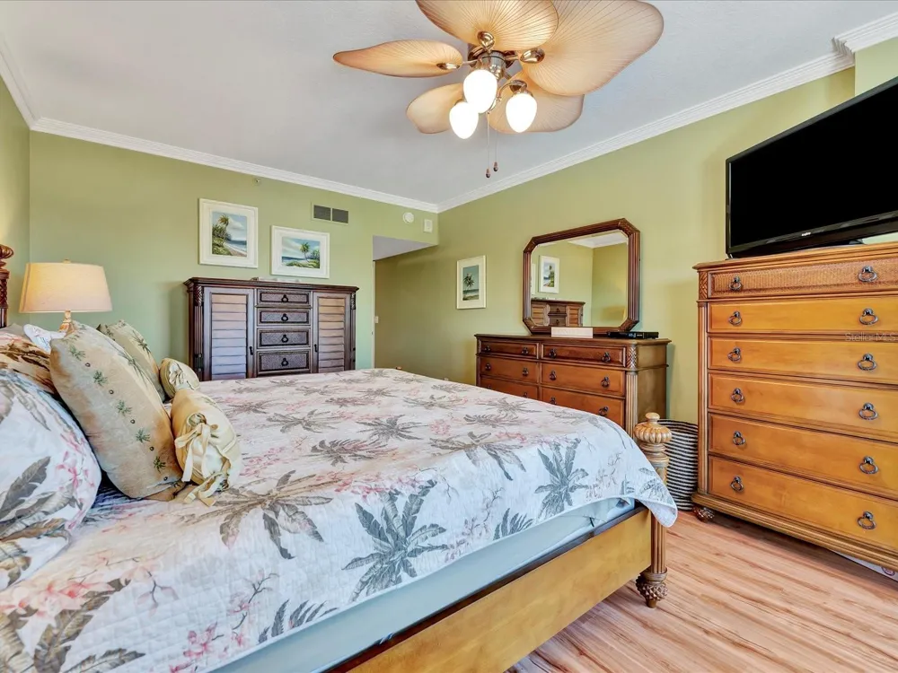 1582 GULF BOULEVARD #1203 Clearwater, FL 33767