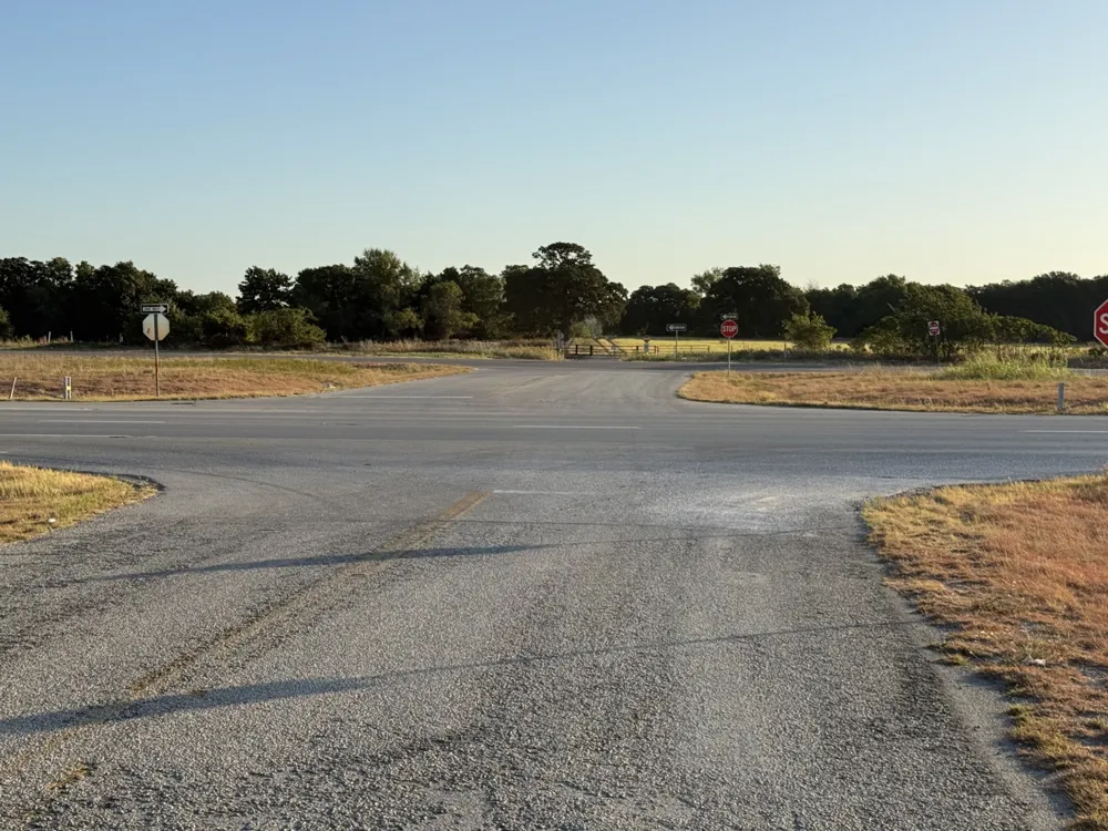 193 County Road 1793 Sunset, TX 76270