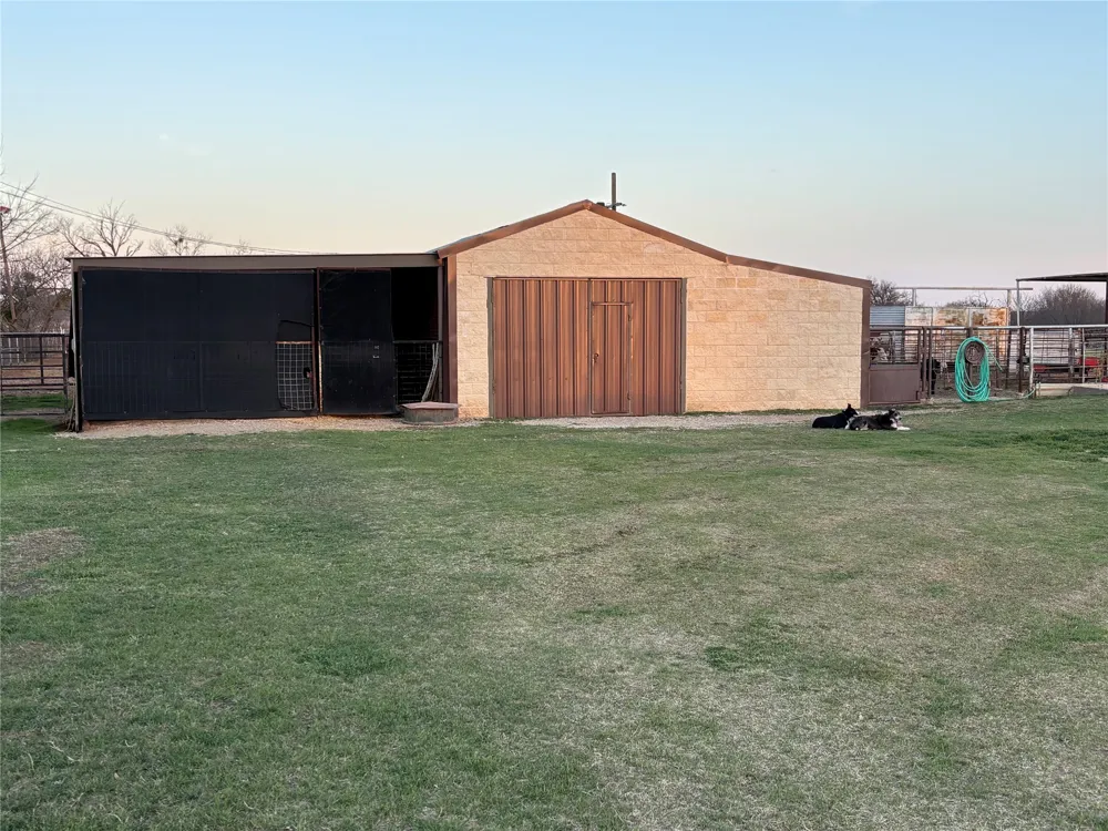 679 FM 3329 Olney, TX 76374