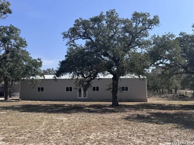 437 Littlehorn #UNIT C Stockdale, TX 78160