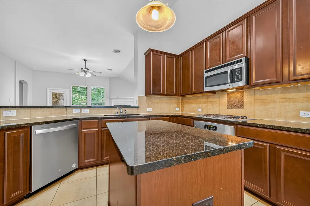7023 Sanders Hill Lane Humble, TX 77396