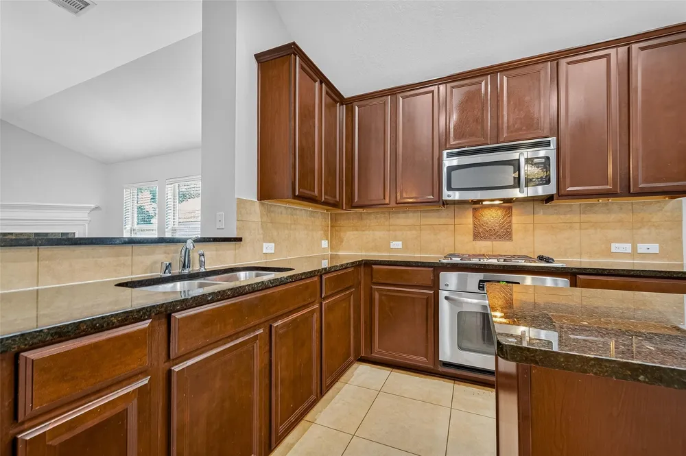 7023 Sanders Hill Lane Humble, TX 77396