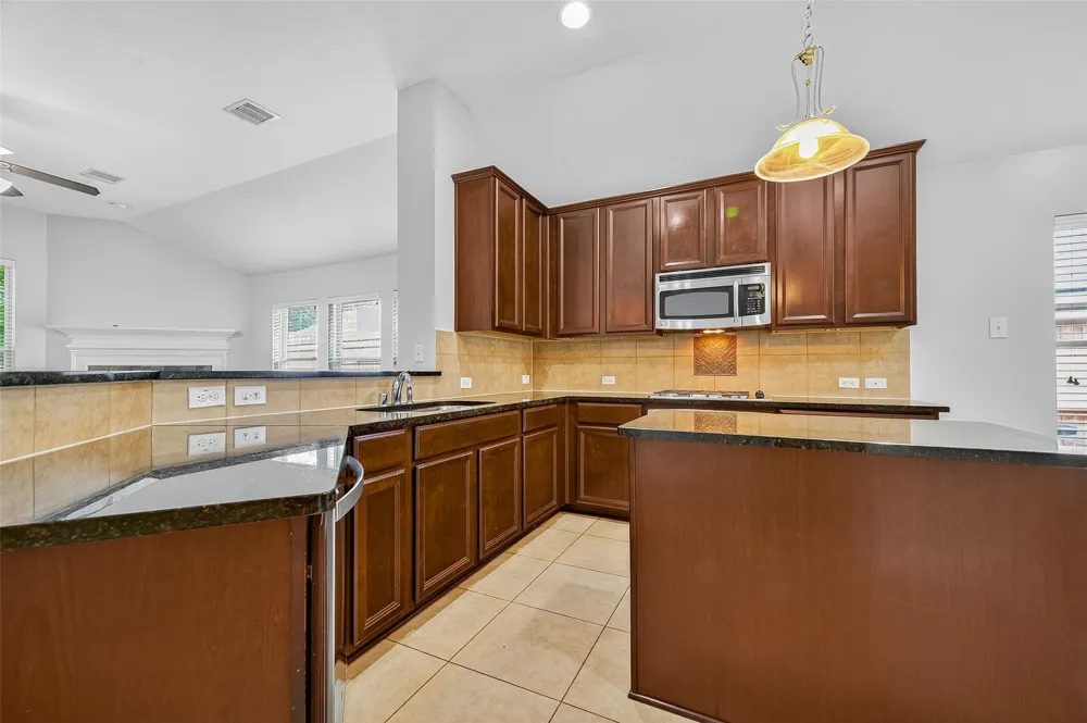 7023 Sanders Hill Lane Humble, TX 77396
