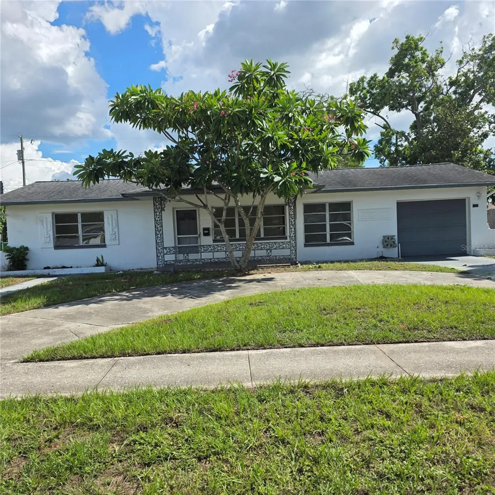 4014 22ND AVENUE St Petersburg, FL 33713