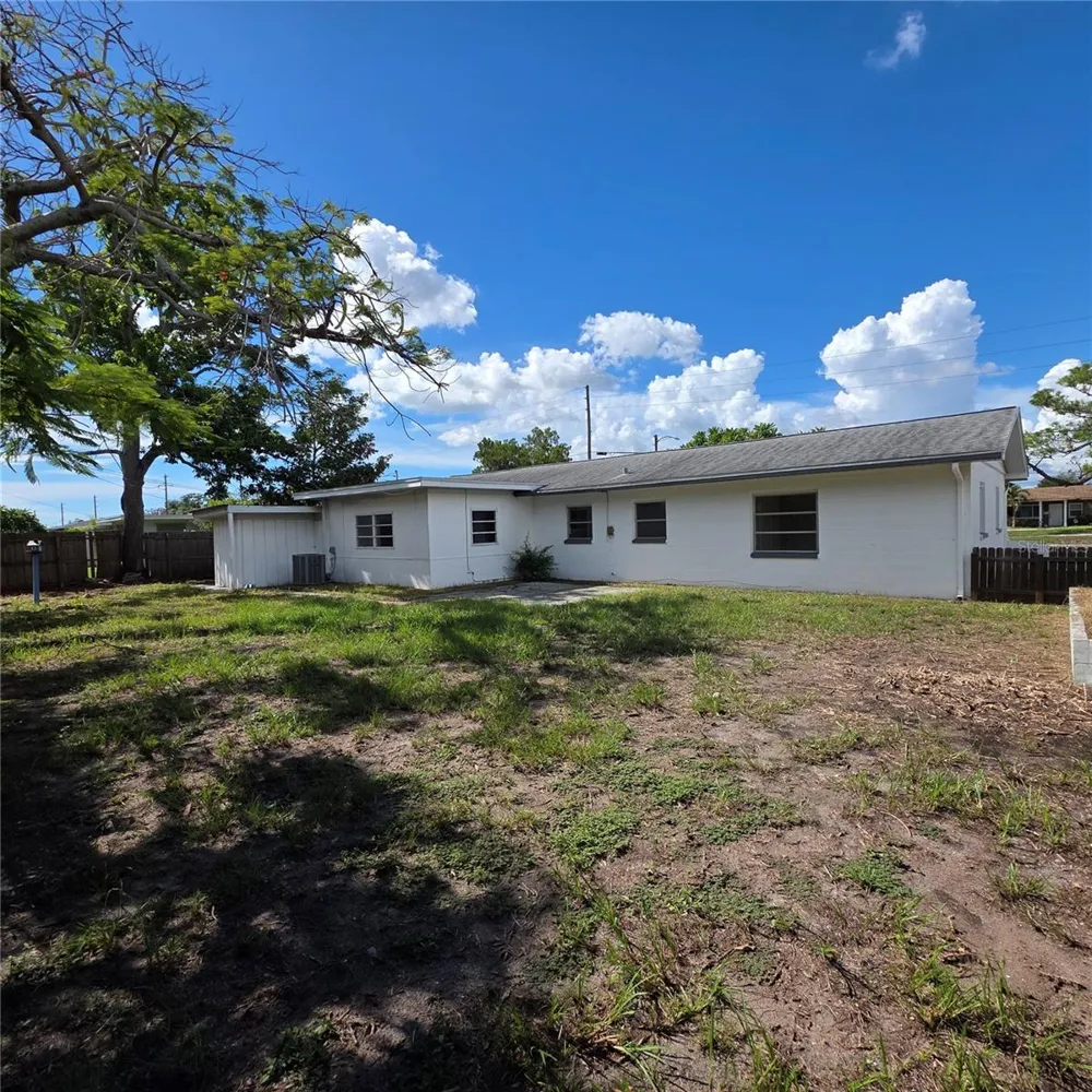 4014 22ND AVENUE St Petersburg, FL 33713