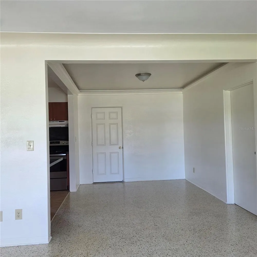 4014 22ND AVENUE St Petersburg, FL 33713