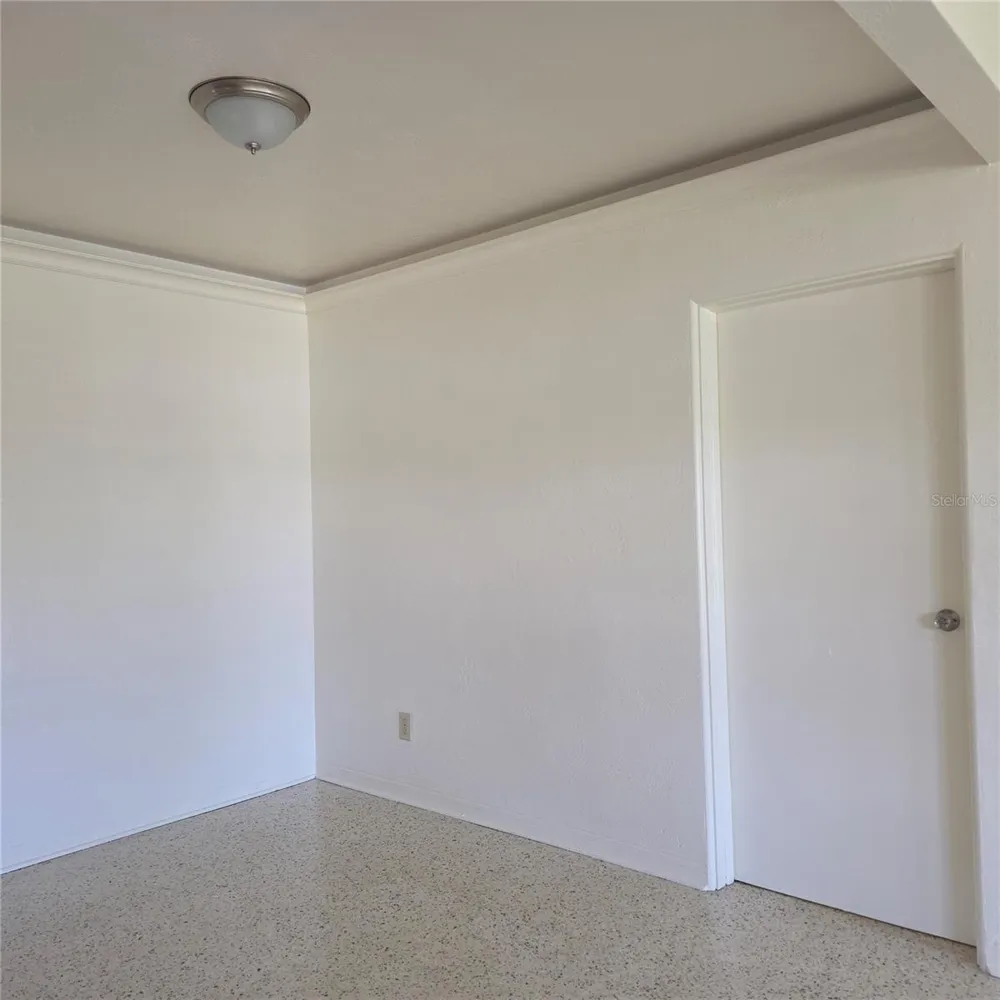 4014 22ND AVENUE St Petersburg, FL 33713