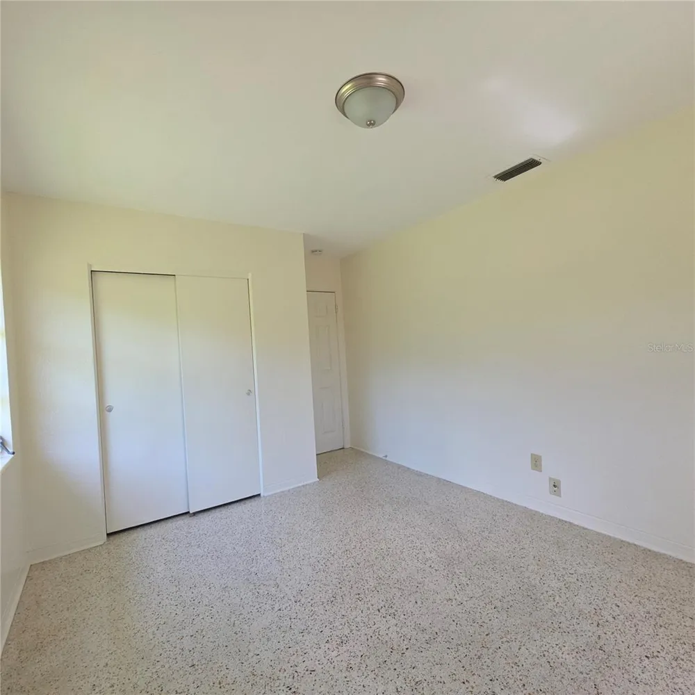 4014 22ND AVENUE St Petersburg, FL 33713