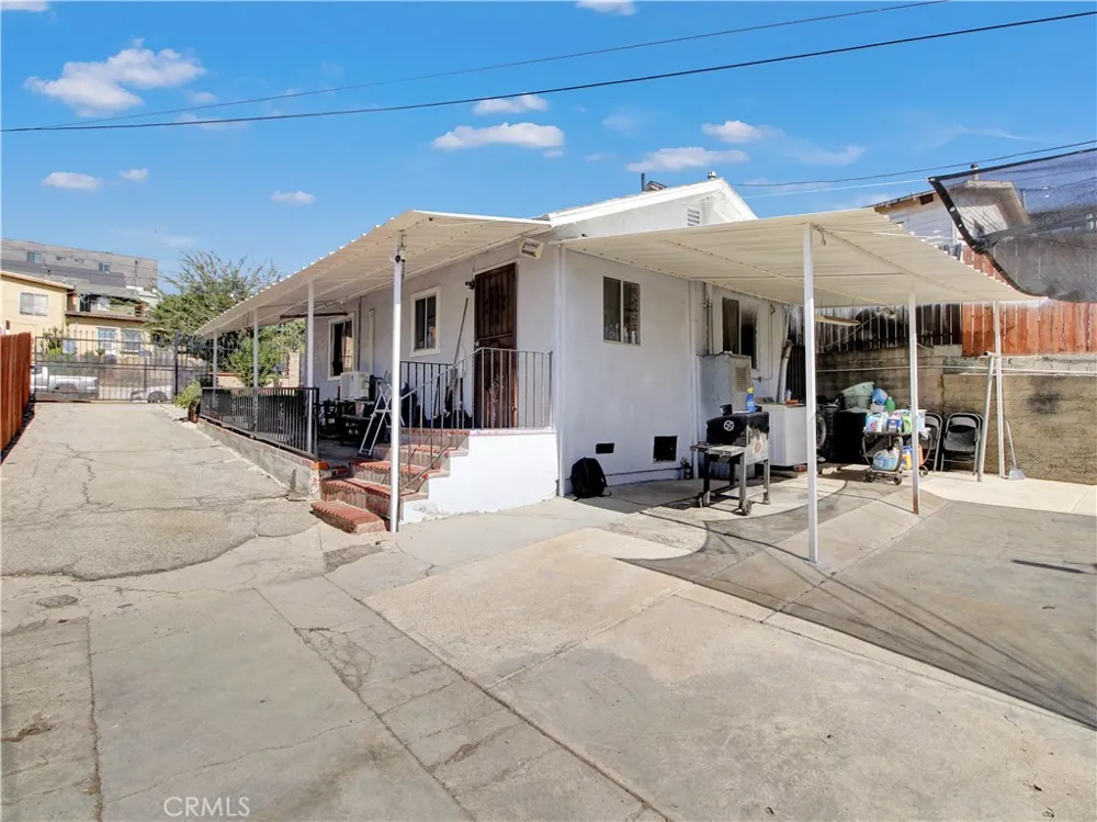 518 S Concord Los Angeles, CA 90063