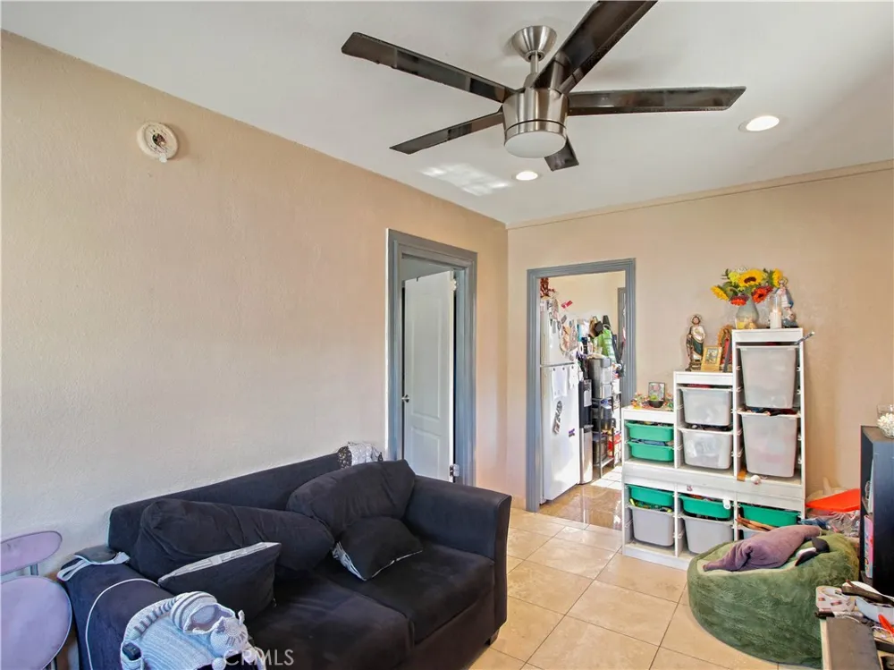 518 S Concord Los Angeles, CA 90063