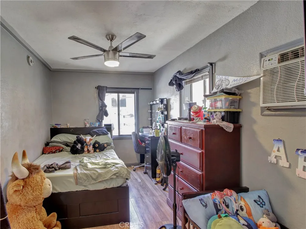 518 S Concord Los Angeles, CA 90063