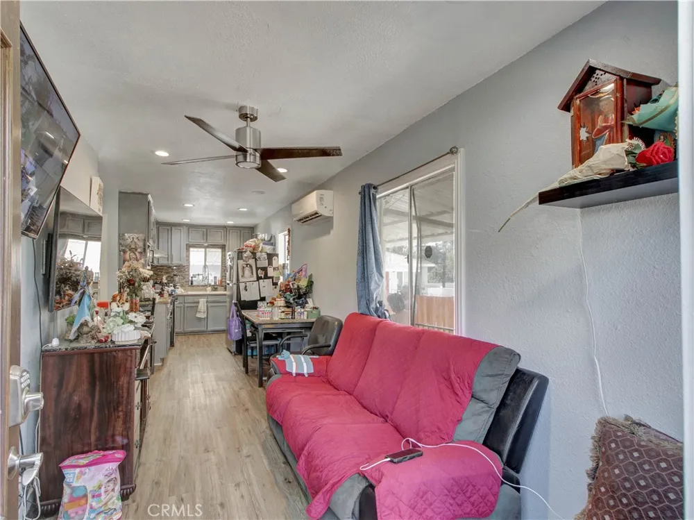 518 S Concord Los Angeles, CA 90063