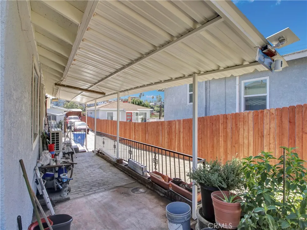 518 S Concord Los Angeles, CA 90063