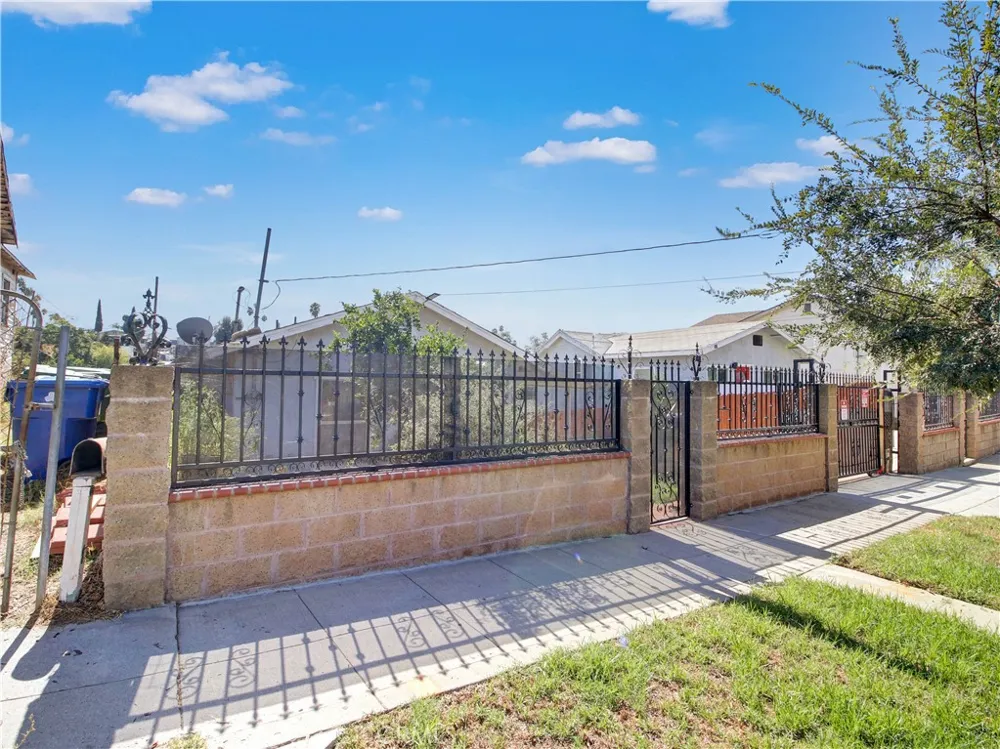 518 S Concord Los Angeles, CA 90063