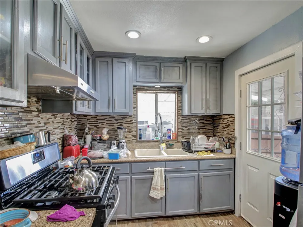 518 S Concord Los Angeles, CA 90063