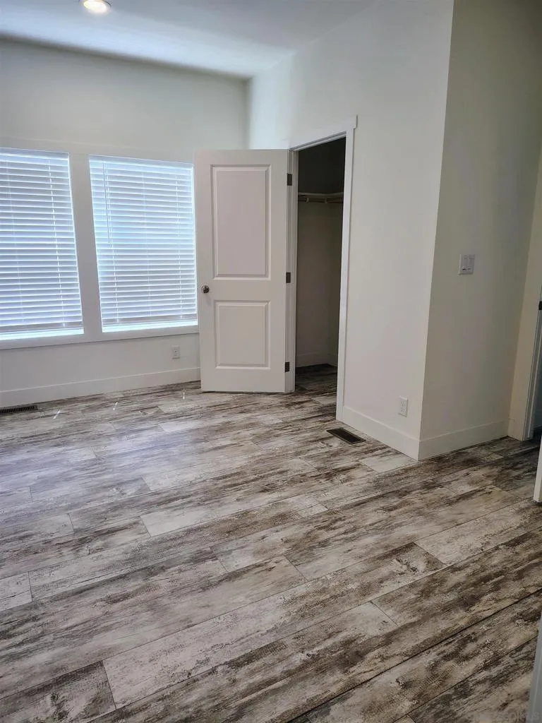 9441 Domer Rd Santee, CA 92071
