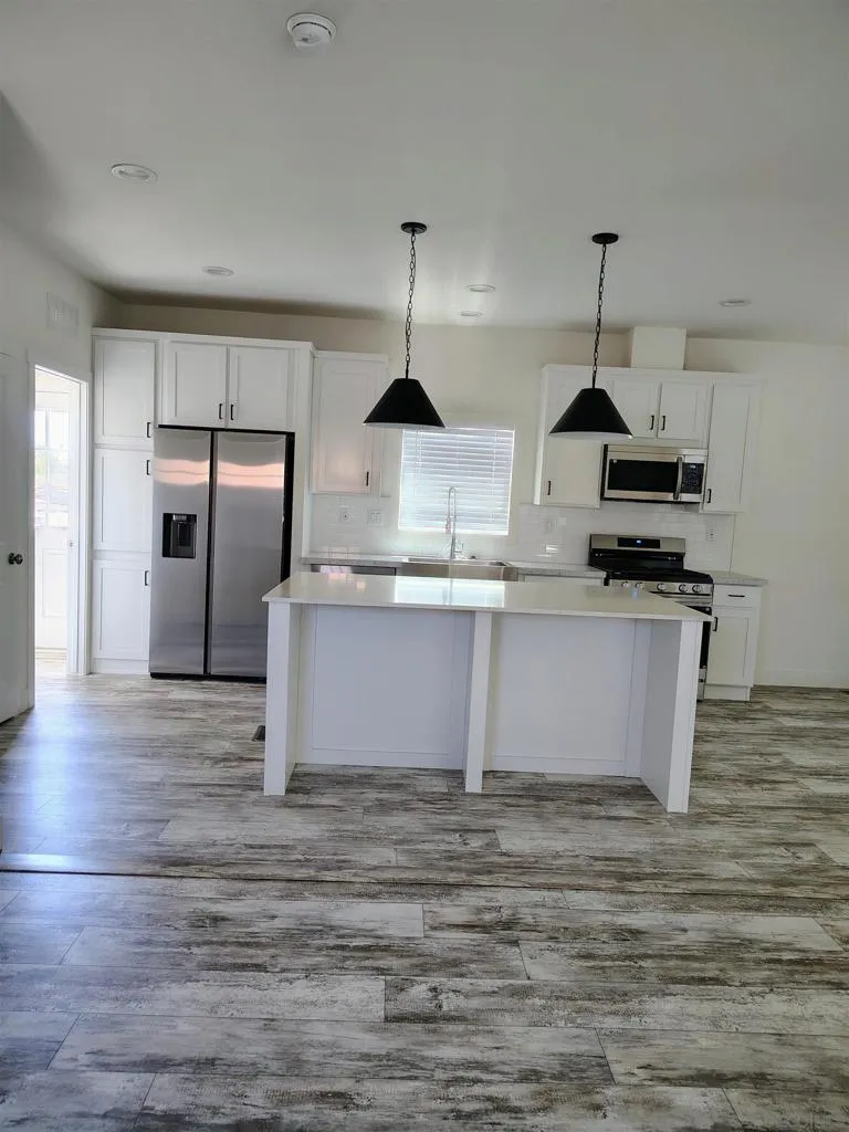 9441 Domer Rd Santee, CA 92071