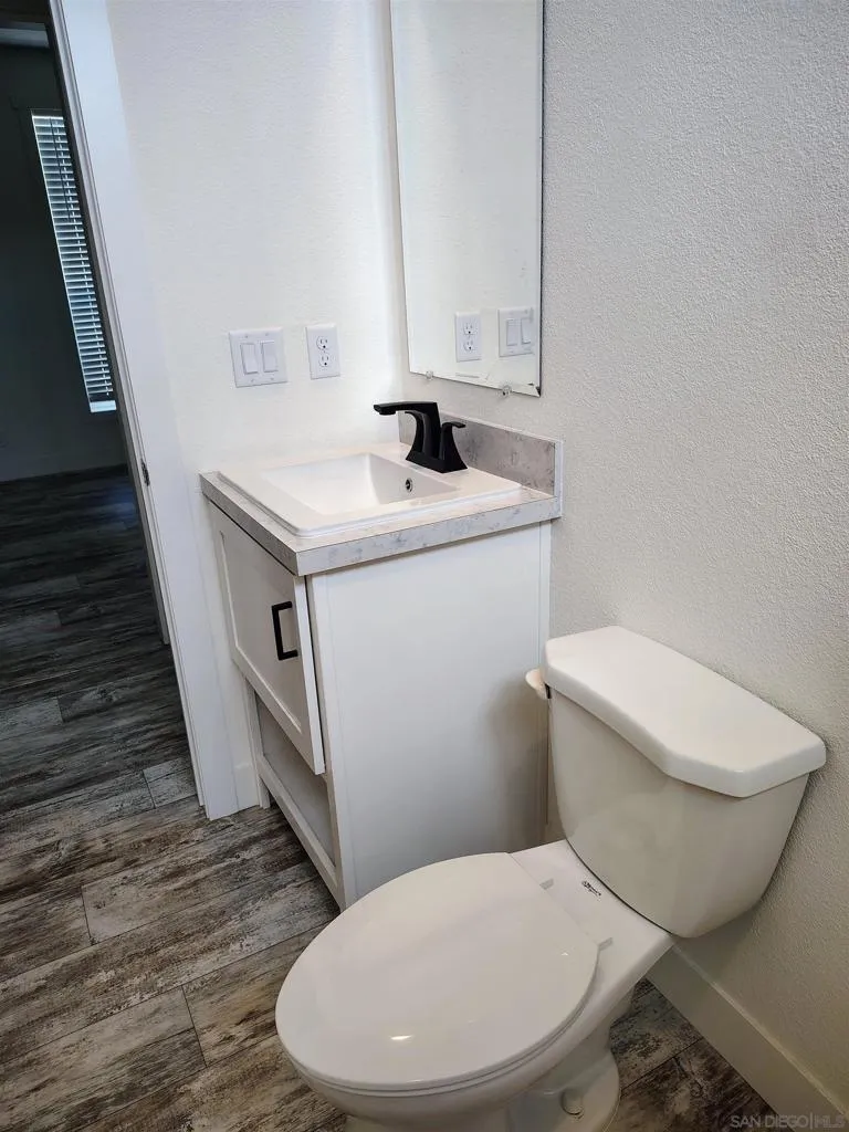 9441 Domer Rd Santee, CA 92071