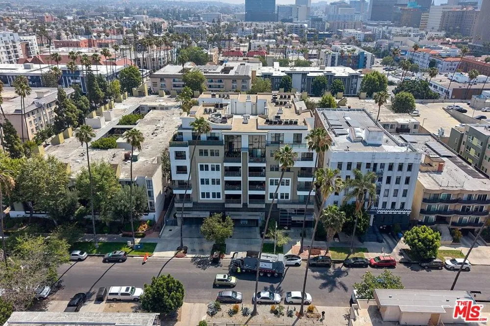 520 S Kingsley Drive #PH3 Los Angeles, CA 90020