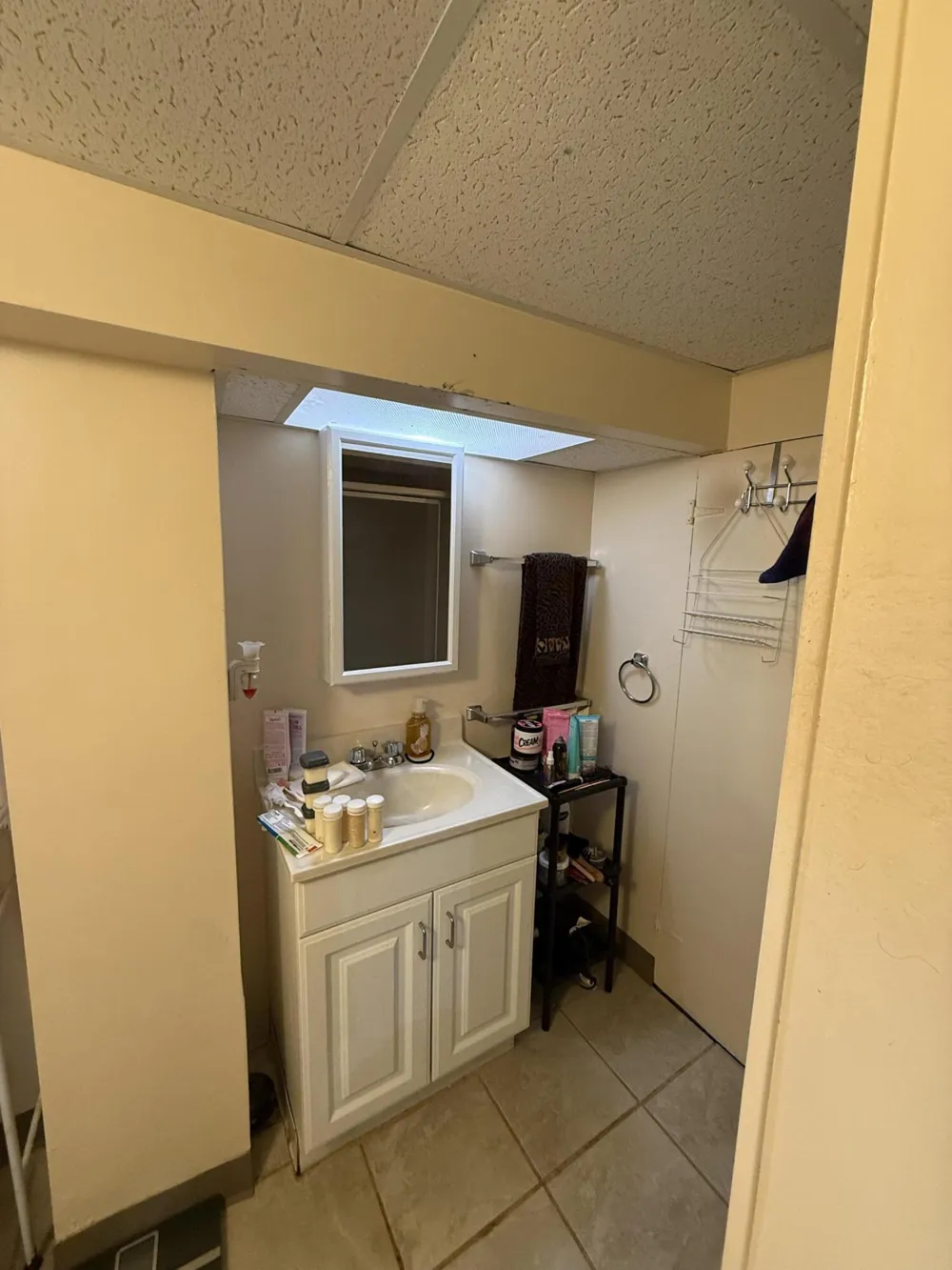 21920 Cloverlawn Street Oak Park, MI 48237