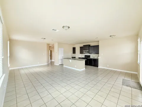 474 CENTINELA ST