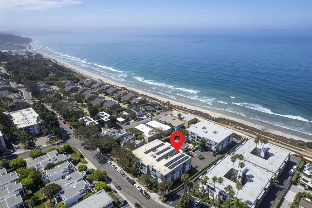 424 Stratford Ct #A25 Del Mar, CA 92014