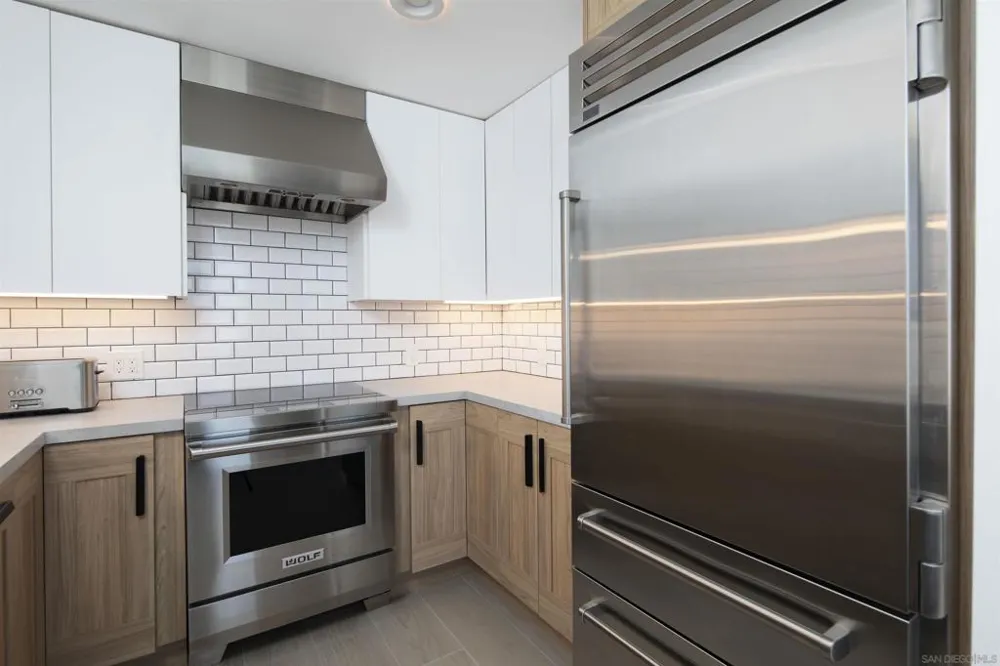 424 Stratford Ct #A25 Del Mar, CA 92014