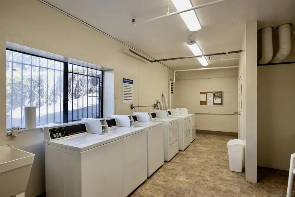 424 Stratford Ct #A25 Del Mar, CA 92014